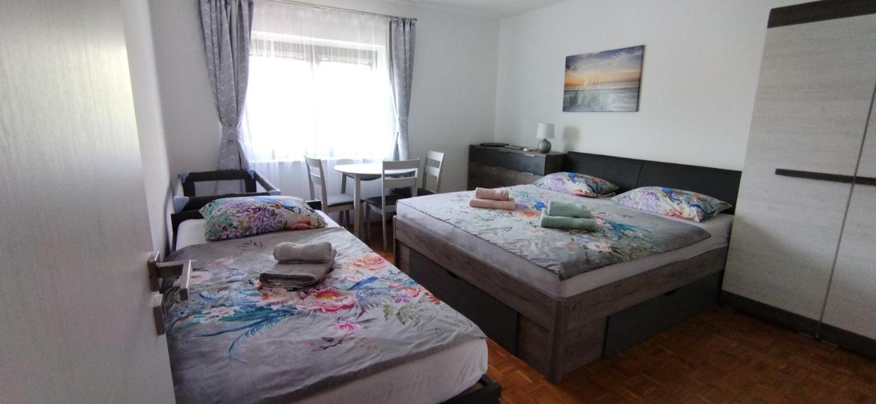 Vila Zdenka Apartmants Crikvenica Esterno foto